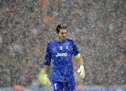 九游娱乐-卢卡库，绿茵暴君—那不勒斯对阵勒沃库森，他如何一手捏碎比赛走势