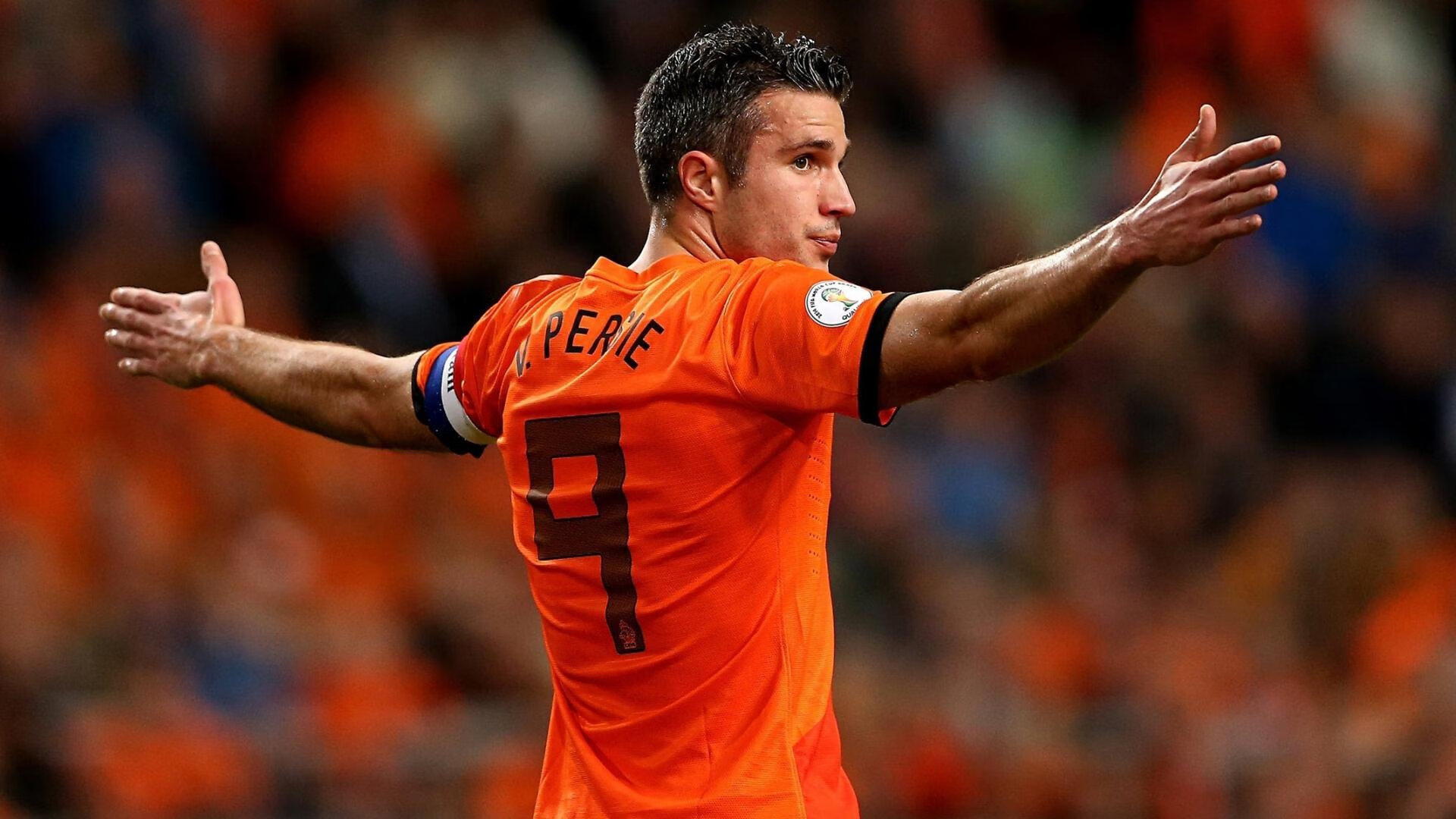 意甲焦点战之夜,西亚卡姆攻防两端统治,诠释现代篮球全能美学